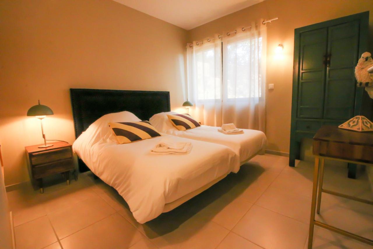 Bella, Jacuzzi Partage & Parking Avec Borne De Recharge Voiture Electrique Apartment Сарла-ла-Канеда Екстериор снимка
